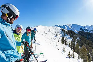 Freizeitangebote von Vereinen: Gemeinsam in die Skihalle oder in die Berge 