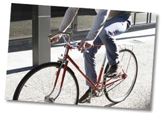 Verkehrssrechtsschutz für Fahrradfahrer Mit unserem Verkehrssrechtsschutz sind Sie auch als Fahrradfahrer geschützt