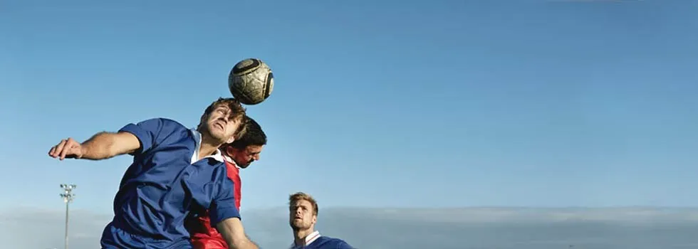 Kopfball und Gehirnerschütterung im Sport Kopfball und Gehirnerschütterung im Sport