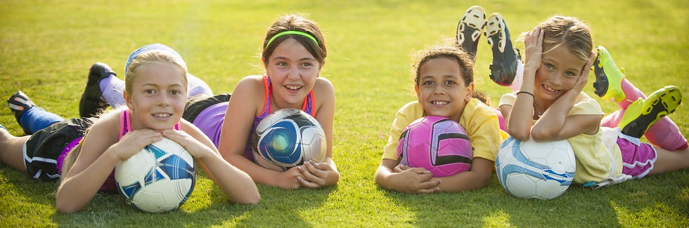 Mädchen beim Fussball